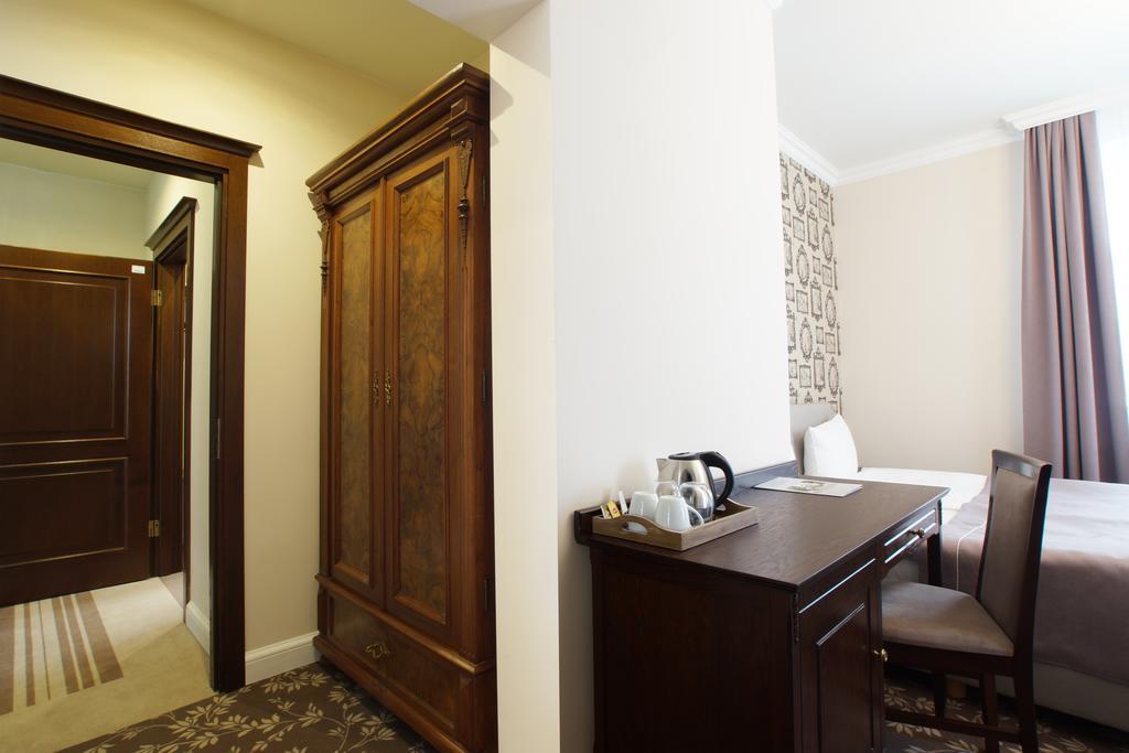 Villa La Pierre Strzegom Zimmer foto