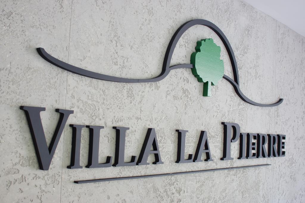 Villa La Pierre Strzegom Exterior foto